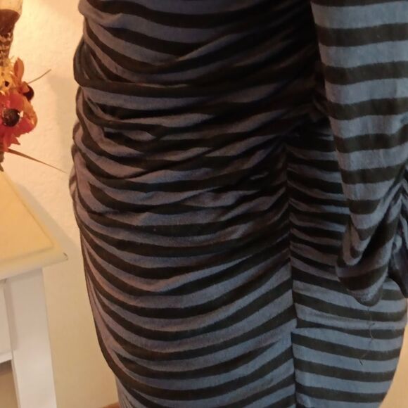 Alex and Harry Striped Dress - Picture 5 of 9